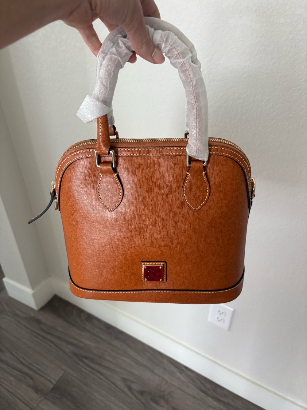 Dooney & Bourke Satchel in Natural